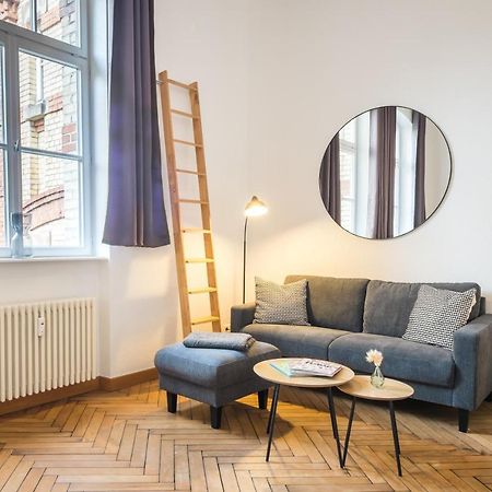 Schwarzlins Loftraum - Stilvolles Apartment Mit Smart Tv, Netflix, Disney Plus, Schnellem Wlan, Parken, Nespresso Sankt Ingbert Luaran gambar