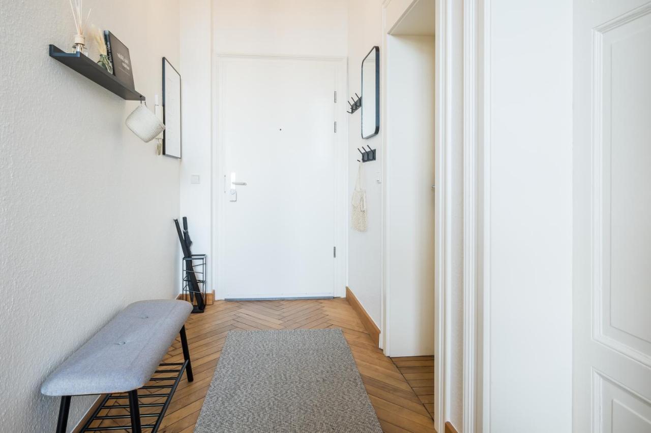Schwarzlins Loftraum - Stilvolles Apartment Mit Smart Tv, Netflix, Disney Plus, Schnellem Wlan, Parken, Nespresso Sankt Ingbert Luaran gambar