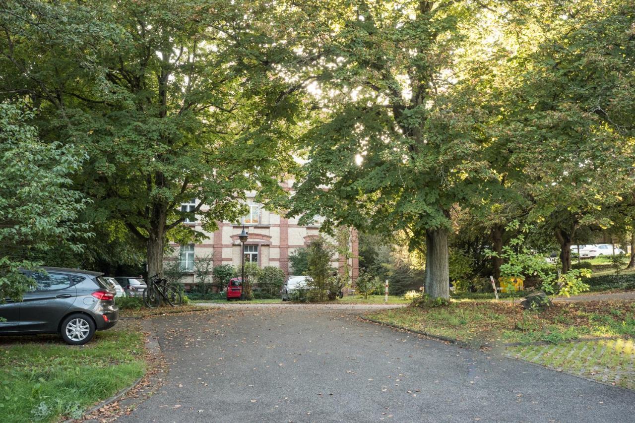 Schwarzlins Loftraum - Stilvolles Apartment Mit Smart Tv, Netflix, Disney Plus, Schnellem Wlan, Parken, Nespresso Sankt Ingbert Luaran gambar